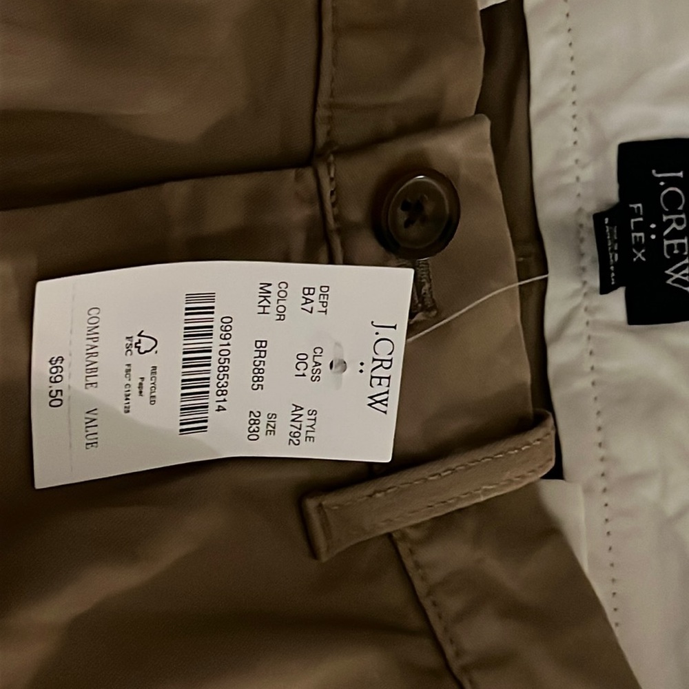 Men’s Jcrew Flex khaki pants brand new!  Size 28x30